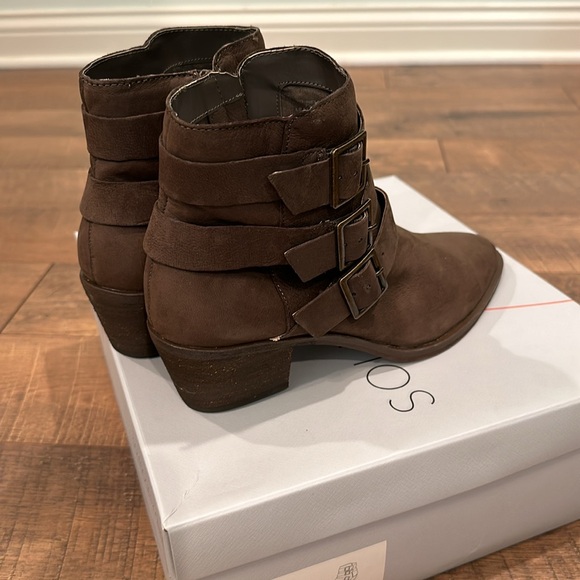 ⭐️HP⭐️ Sole Society Ankle Boots - Picture 2 of 8